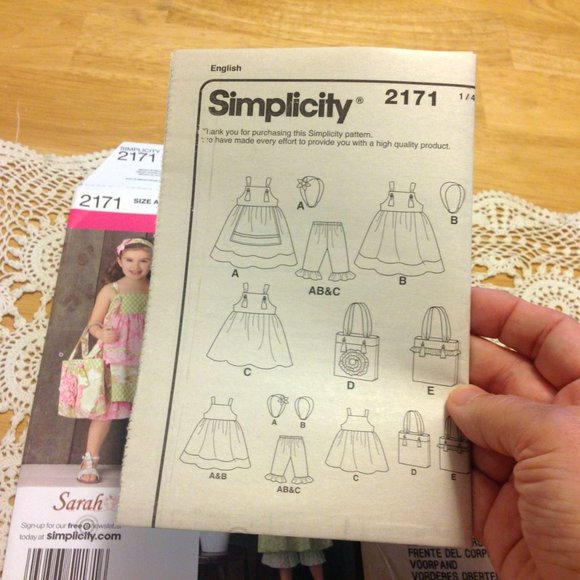 Uncut, factory folded Sarah Rose Simplicity sewing pattern 2171 Size A - Picture 6 of 6